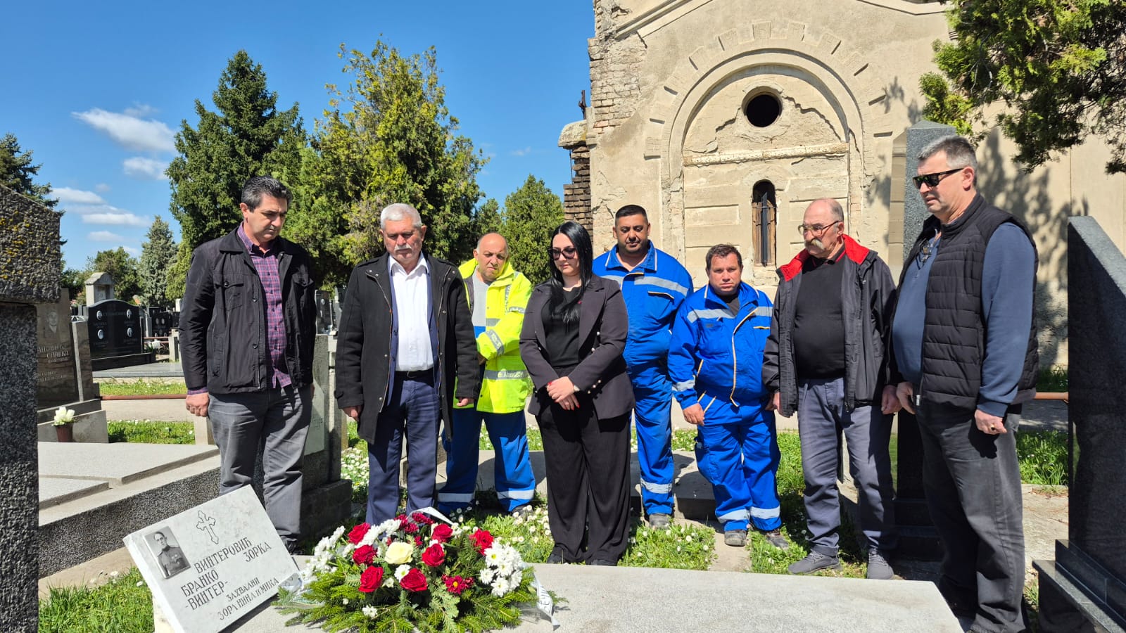 Položen venac na spomenik Branku Vinteru